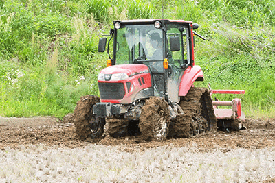 田起こし・荒代掻き